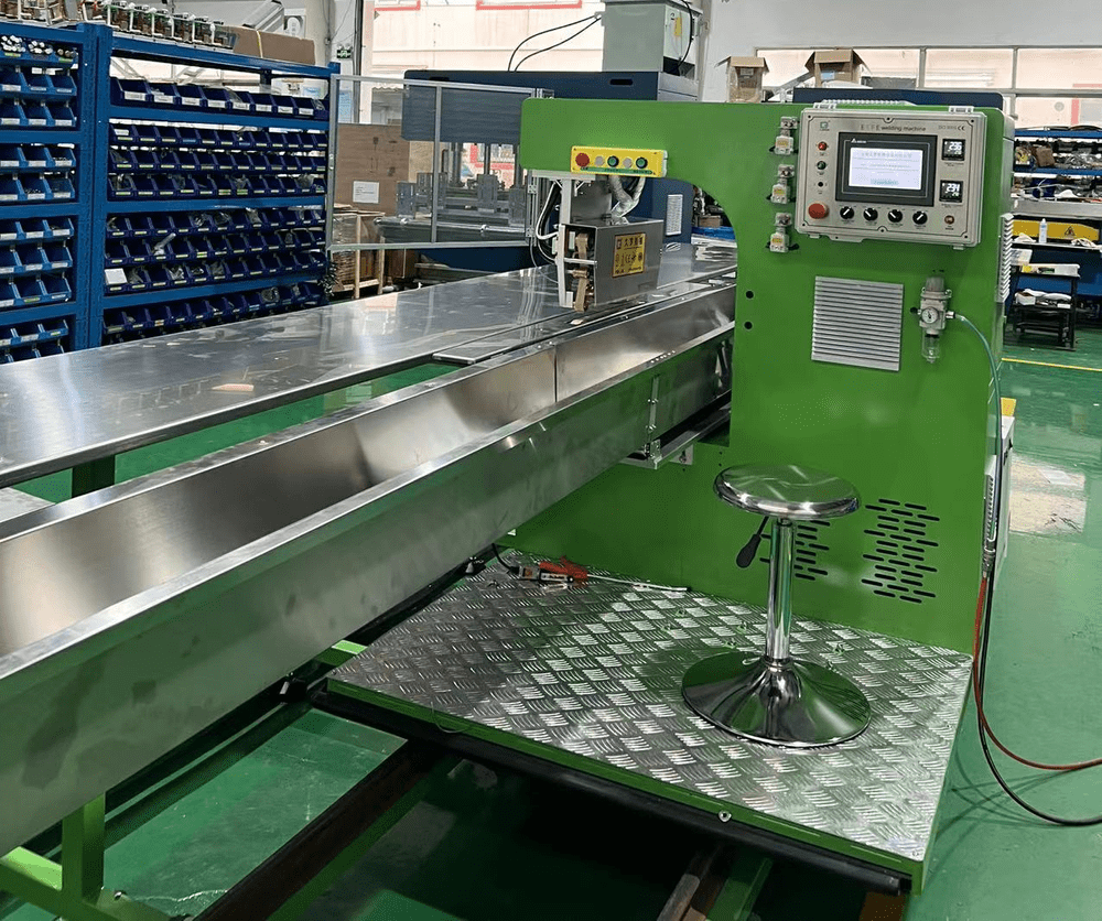 久羅軌道自動行走式ETFE焊接機 久羅軌道自動行走式ETFE焊接機