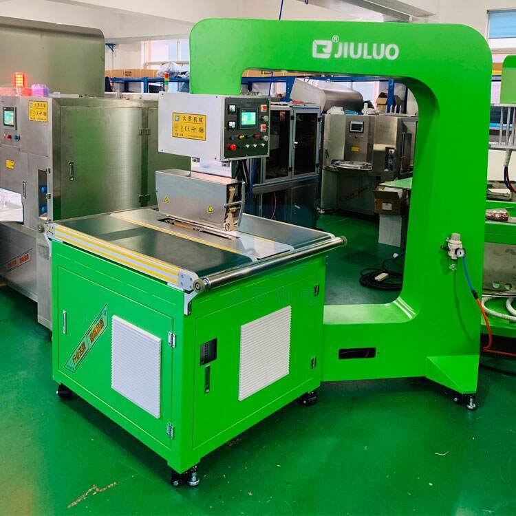 什么是膜結構焊接機？